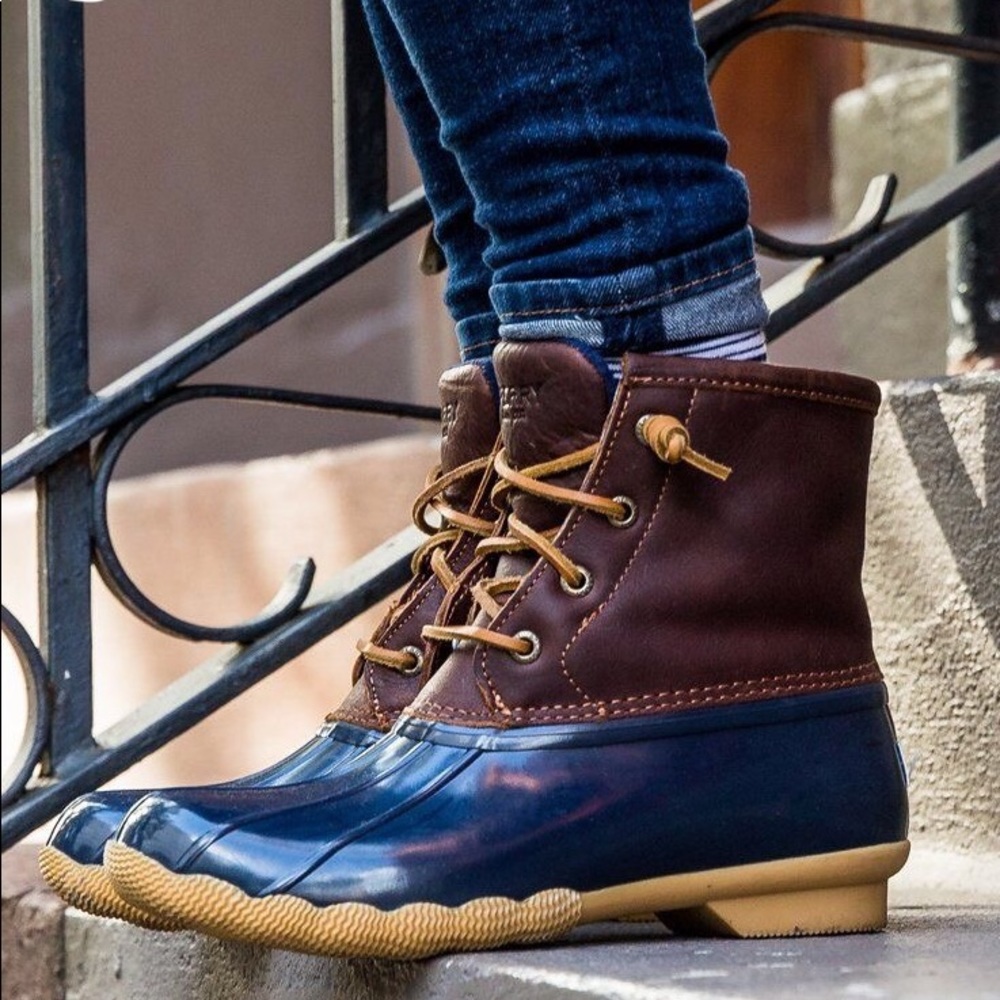 Sperry Duck Boots size 9 navy NWOT